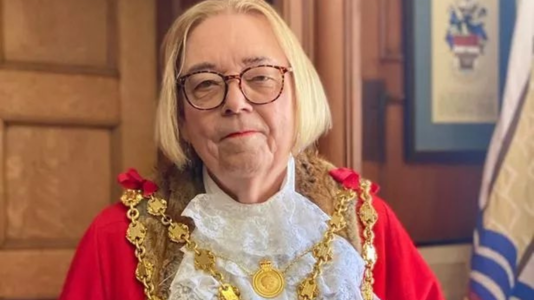 Rachel Clarke, Meet the second transgender mayor of the UK.